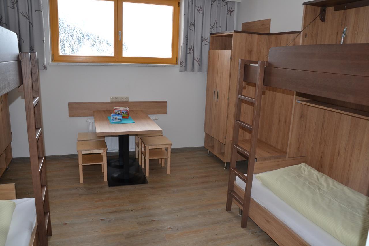 Jugendpension Muellauerhof Saalbach-Hinterglemm Exterior photo